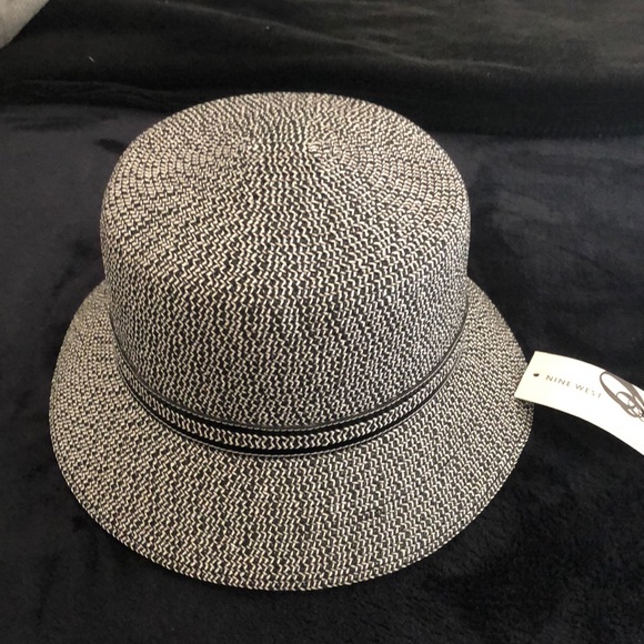 Nine West Hat - Picture 1 of 2